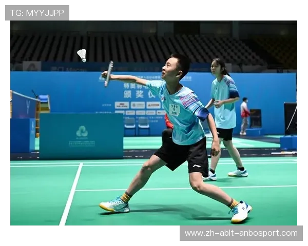 羽毛球爬楼比赛